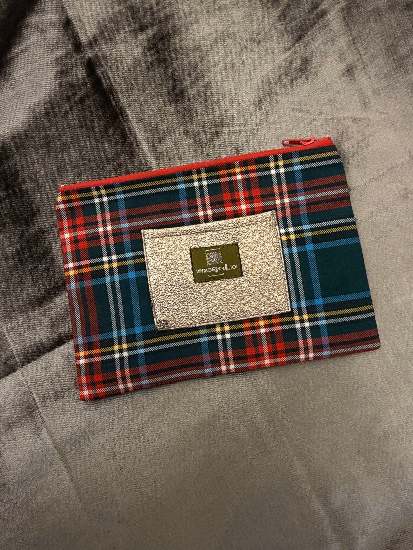 Mega-Pouch & Linear wallet Bundle