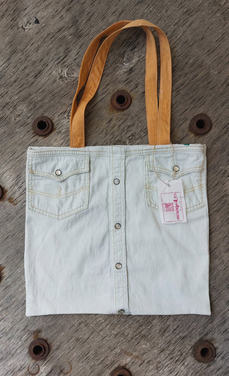 Bolsa de mano reciclada